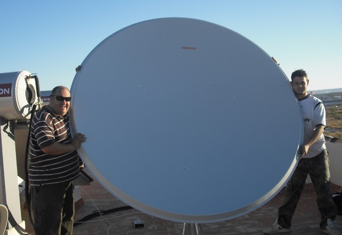FAMAVAL SATELLITE DISHES 1.4 1.9 2.4 3.1 AND 5m DISHES AVAILABLE IN SPAIN FAMAVAL SATELLITE DISH INSTALLERS