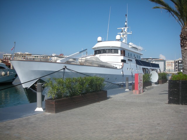 SKY TV FOR YACHTS - FREESAT TV YACHTS - SATELLITE TV YACHTS